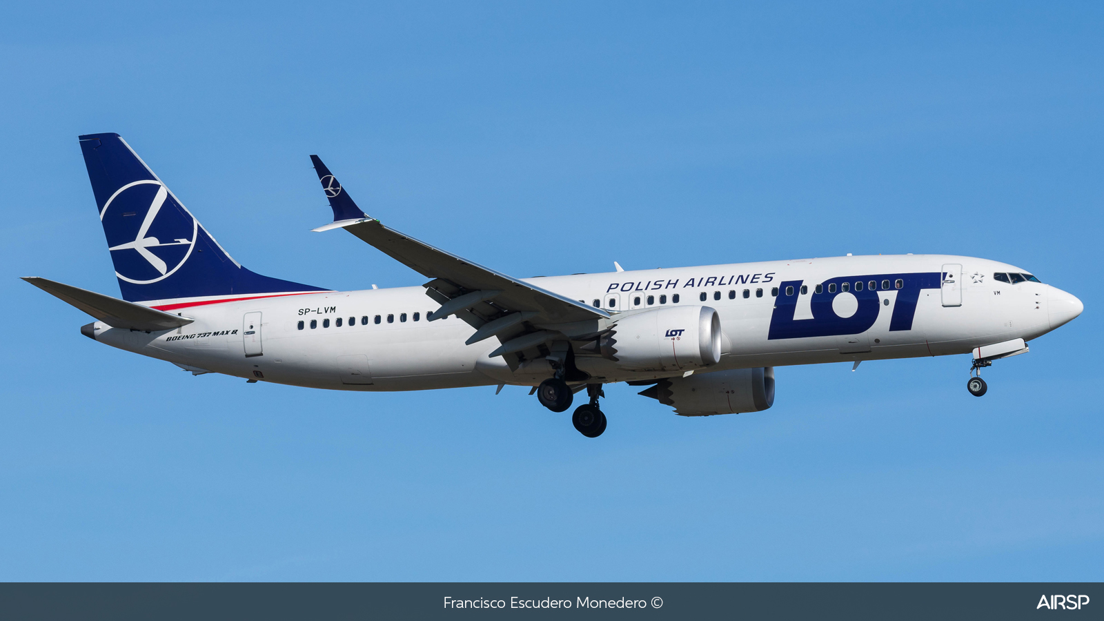 LOT Polish Airlines  Boeing 737 Max 8  SP-LVM