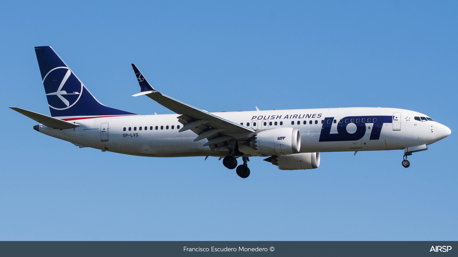 LOT Polish Airlines  Boeing 737 Max 8  SP-LVS