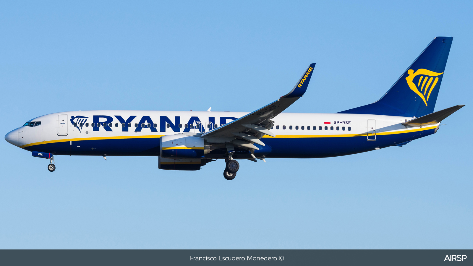 Ryanair  Boeing 737-800  SP-RSE