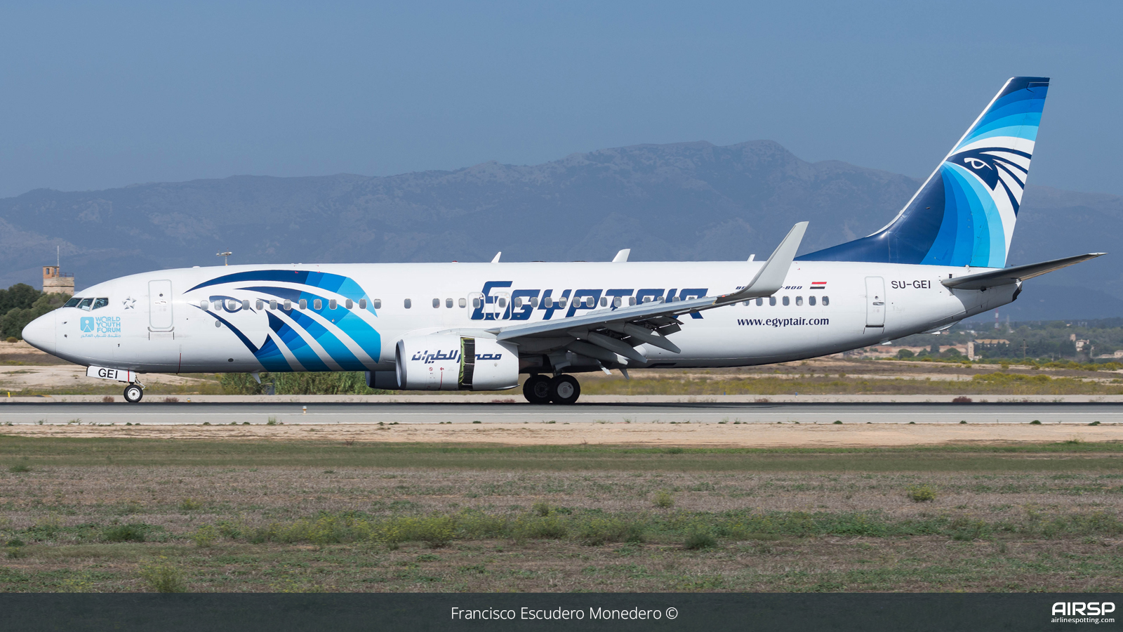 Egyptair  Boeing 737-800  SU-GEI