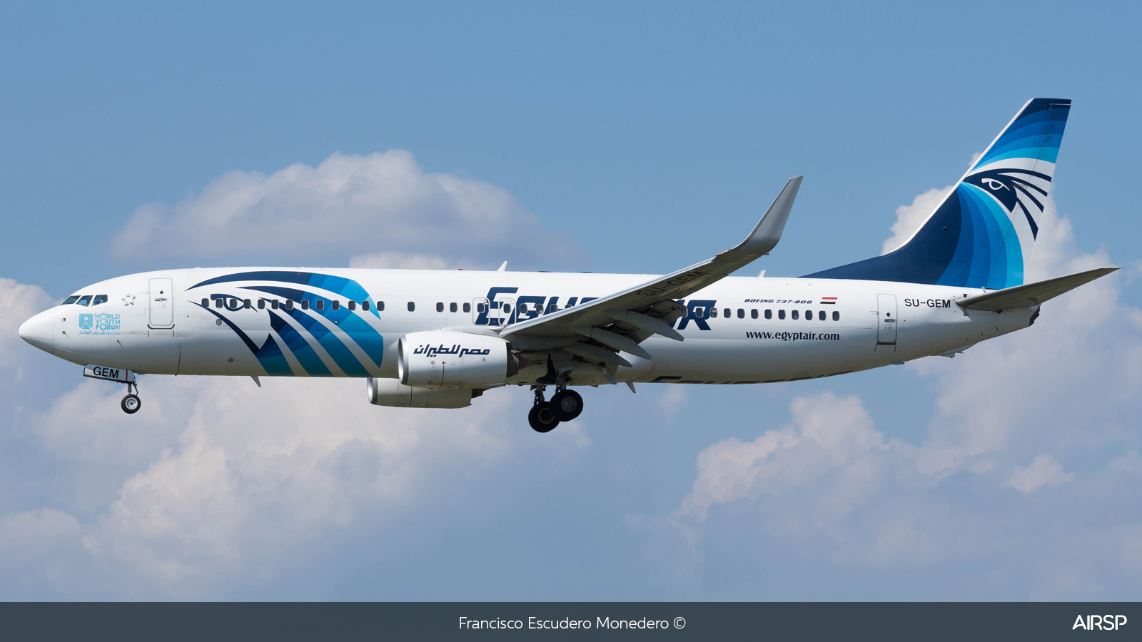 Egyptair  Boeing 737-800  SU-GEM