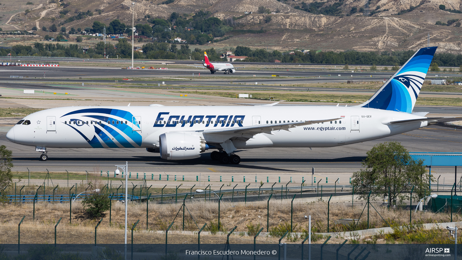Egyptair  Boeing 787-9  SU-GEV