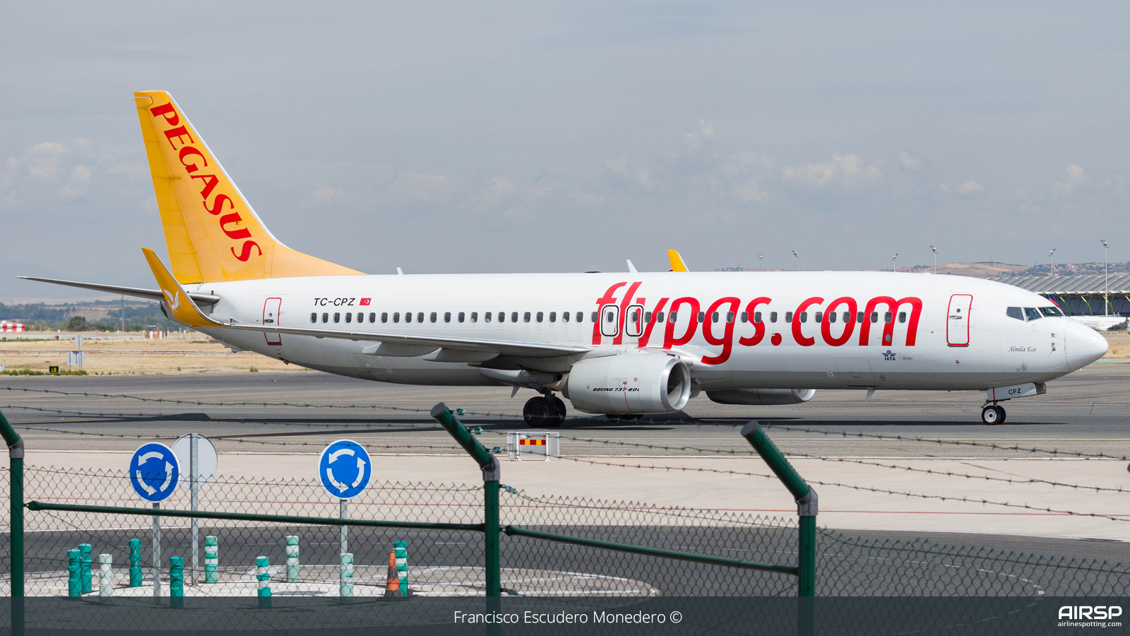 Pegasus Airlines  Boeing 737-800  TC-CPZ