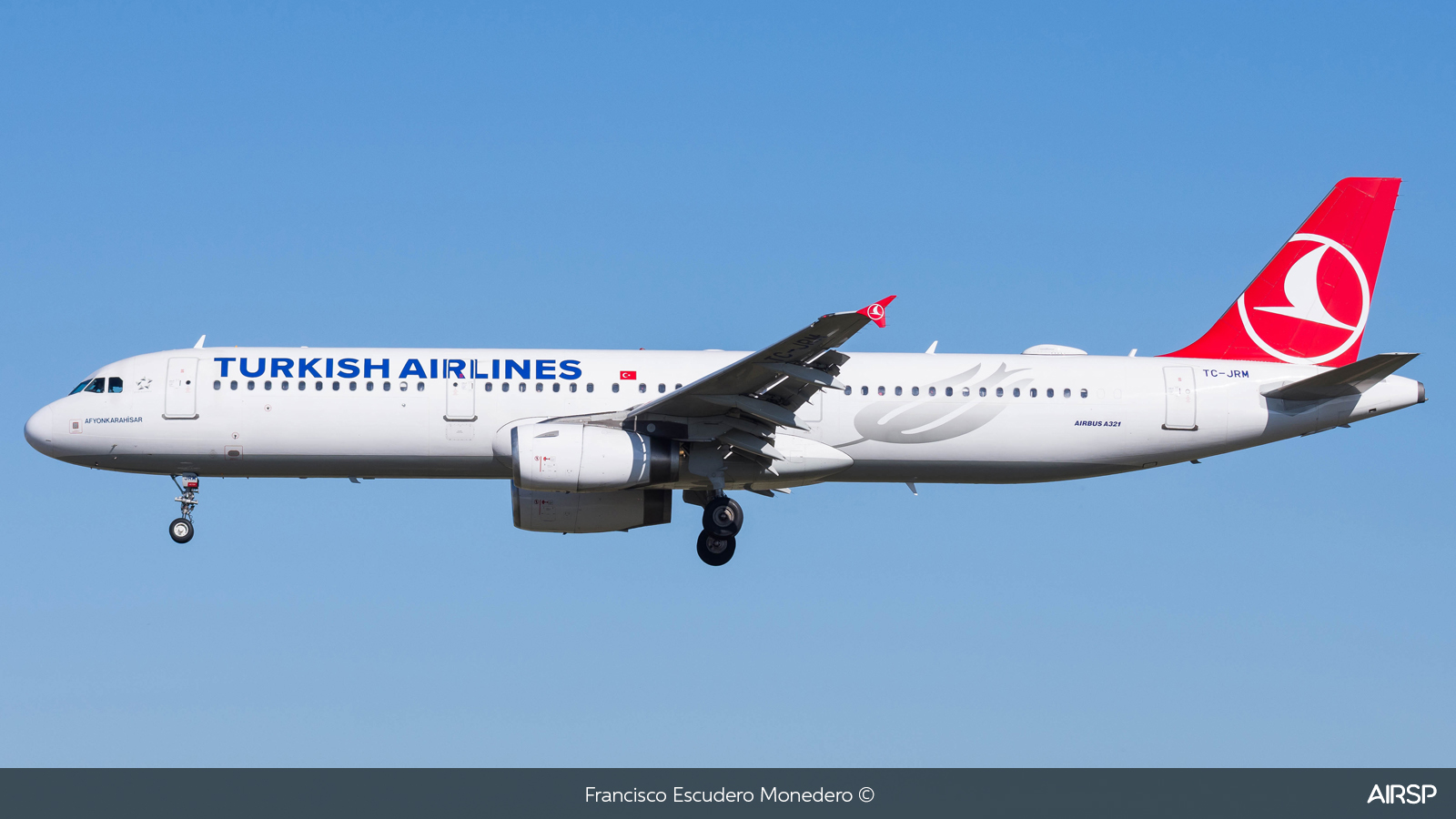 Turkish Airlines  Airbus A321  TC-JRM