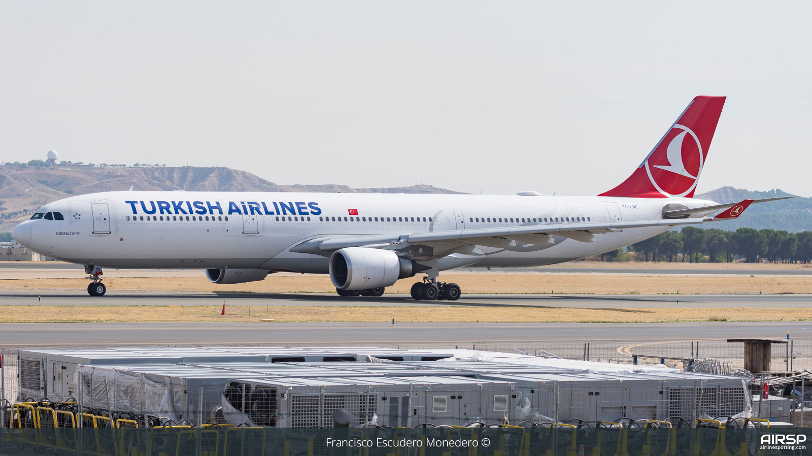 Turkish Airlines  Airbus A330-300  TC-LNE
