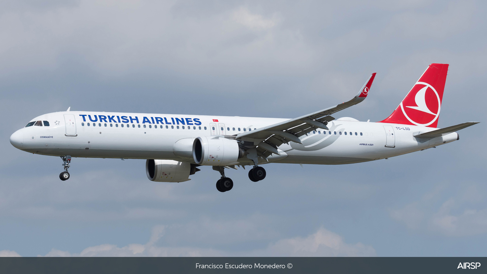 Turkish Airlines  Airbus A321neo  TC-LSD