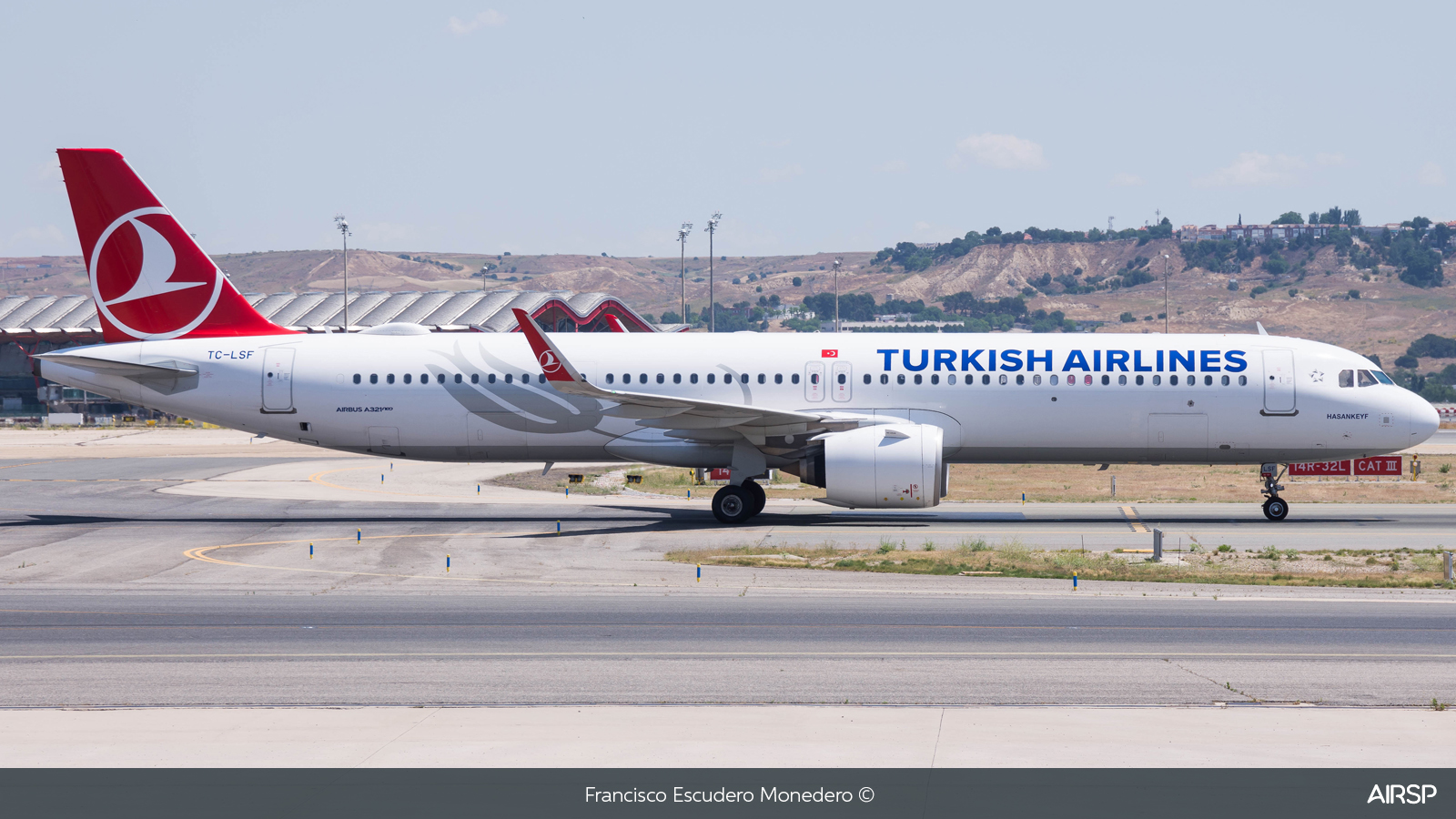 Turkish Airlines  Airbus A321neo  TC-LSF