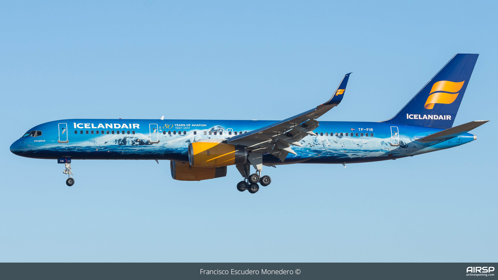 Icelandair  Boeing 757-200  TF-FIR