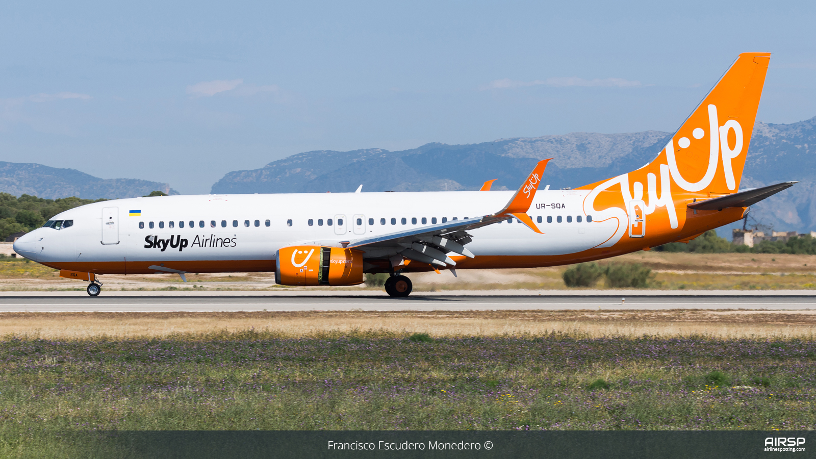 Skyup Airlines  Boeing 737-800  UR-SQA