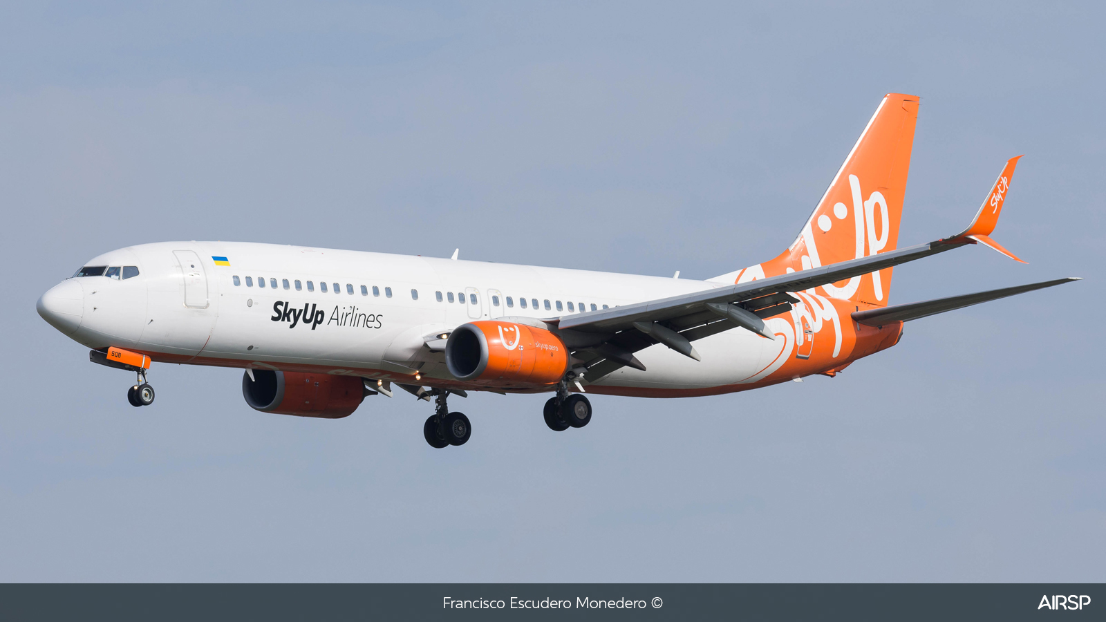 Skyup Airlines  Boeing 737-800  UR-SQB