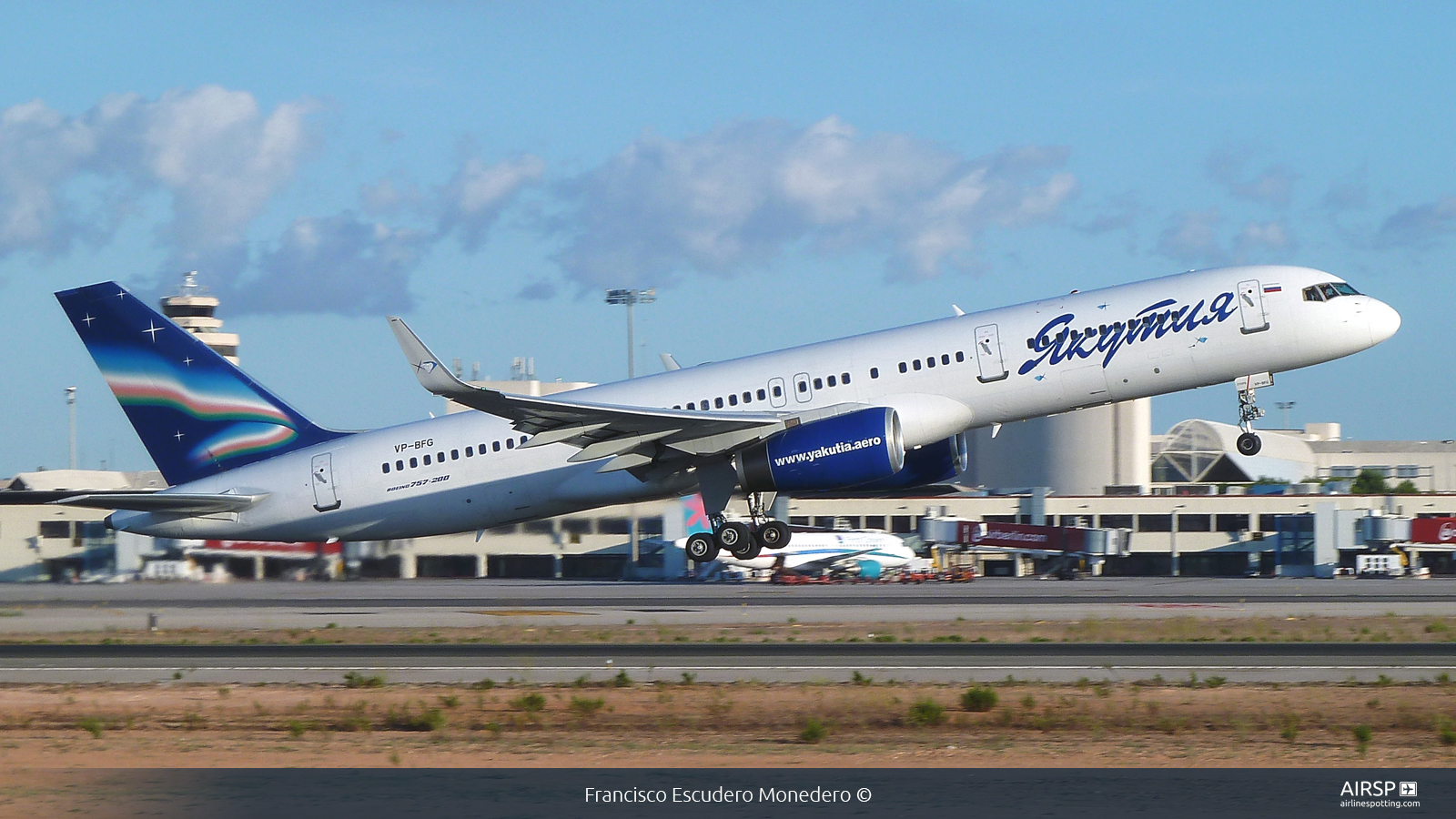 Yakutia Airlines  Boeing 757-200  VP-BFG