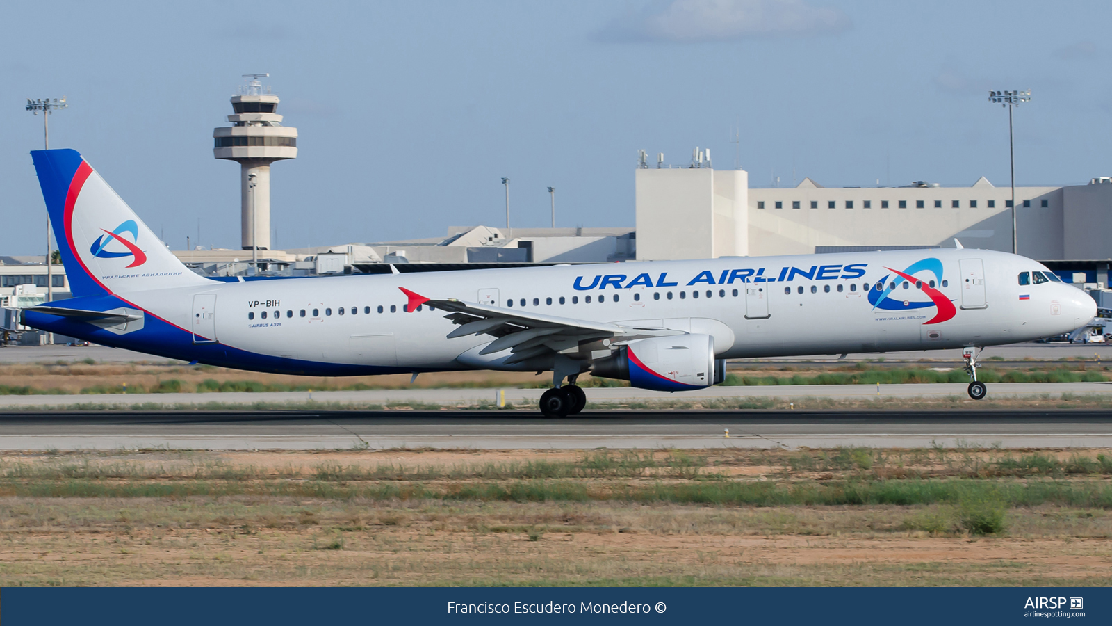 Ural Airlines  Airbus A321  VP-BIH