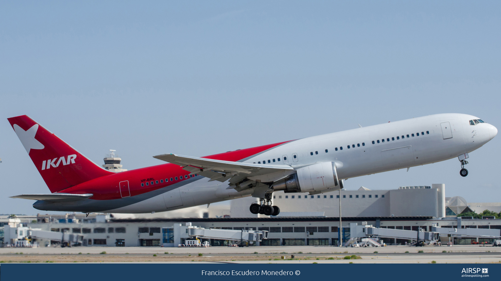 Ikar  Boeing 767-300  VP-BRL