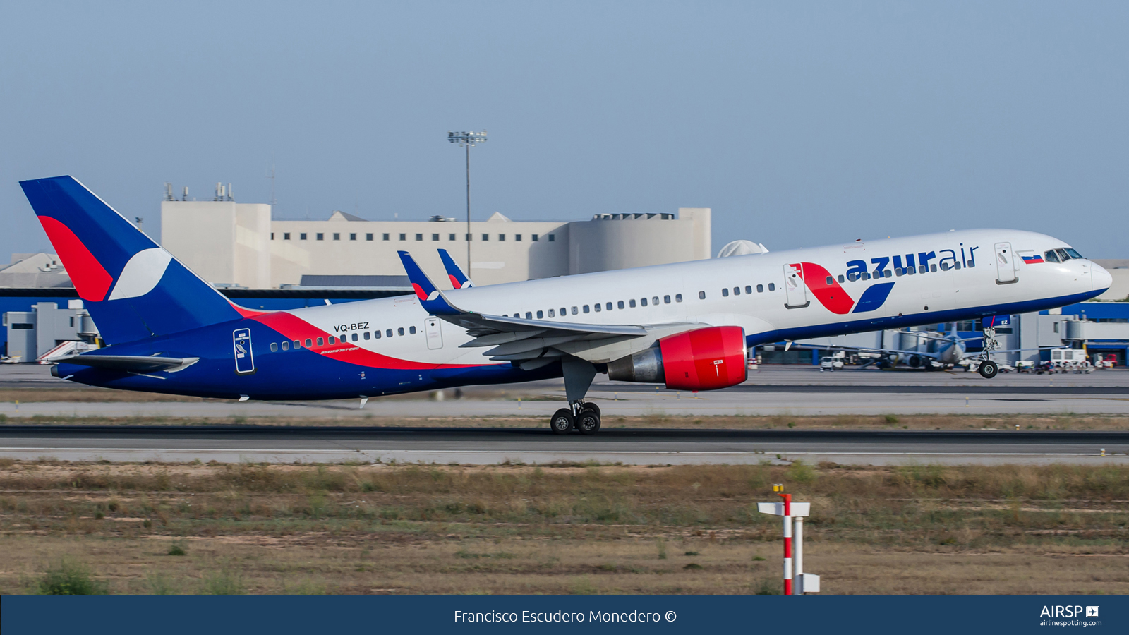 Azur Air  Boeing 757-200  VQ-BEZ