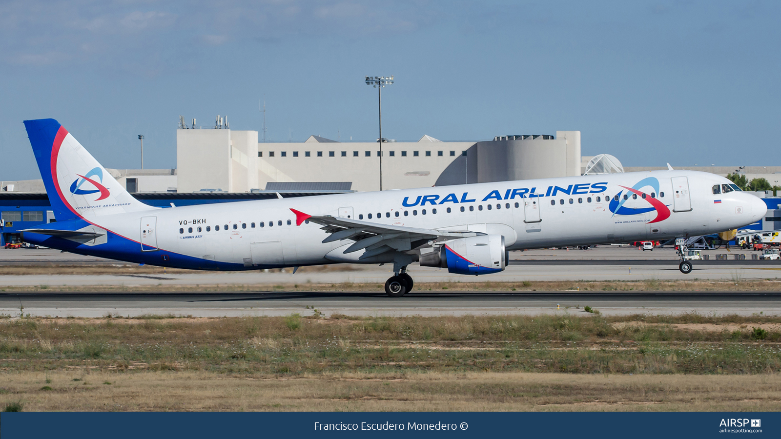 Ural Airlines  Airbus A321  VQ-BKH