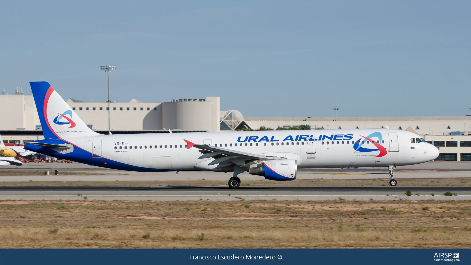 Ural Airlines  Airbus A321  VQ-BKJ