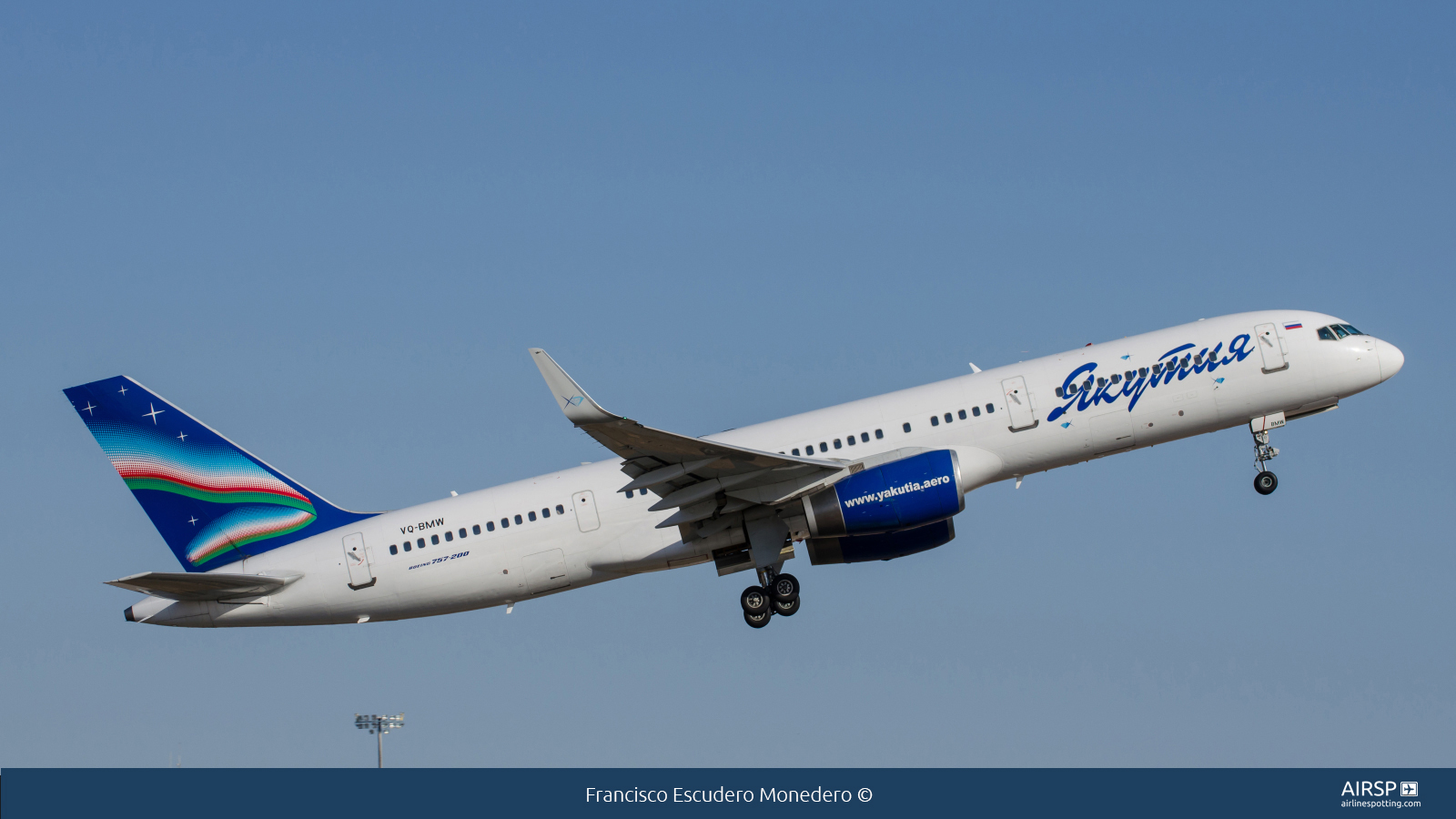 Yakutia Airlines  Boeing 757-200  VQ-BMW