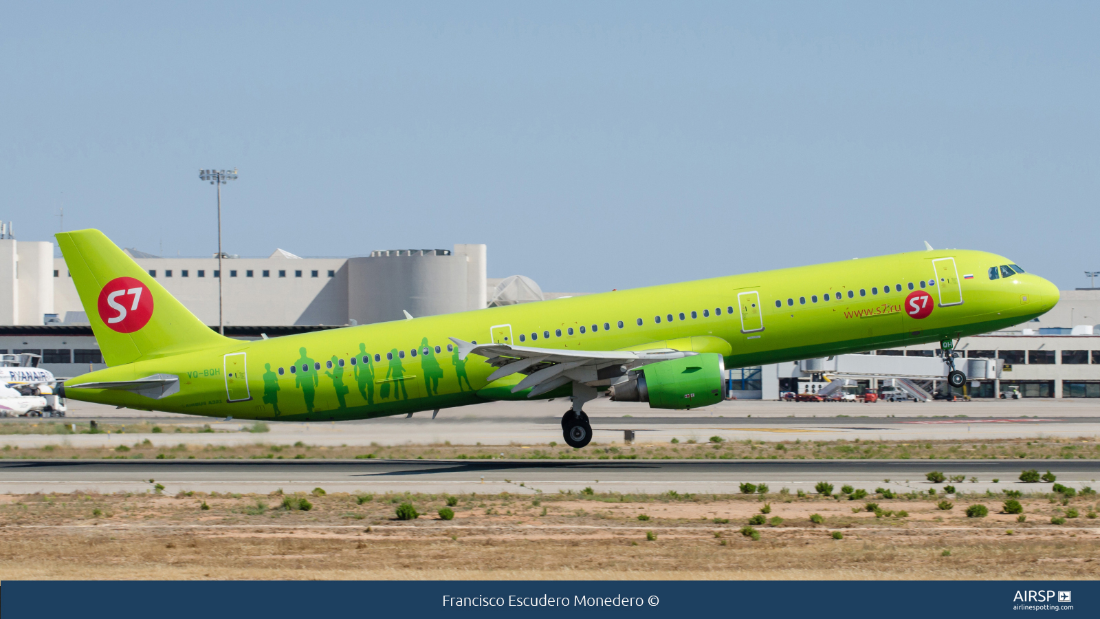 S7 Airlines  Airbus A321  VQ-BQH