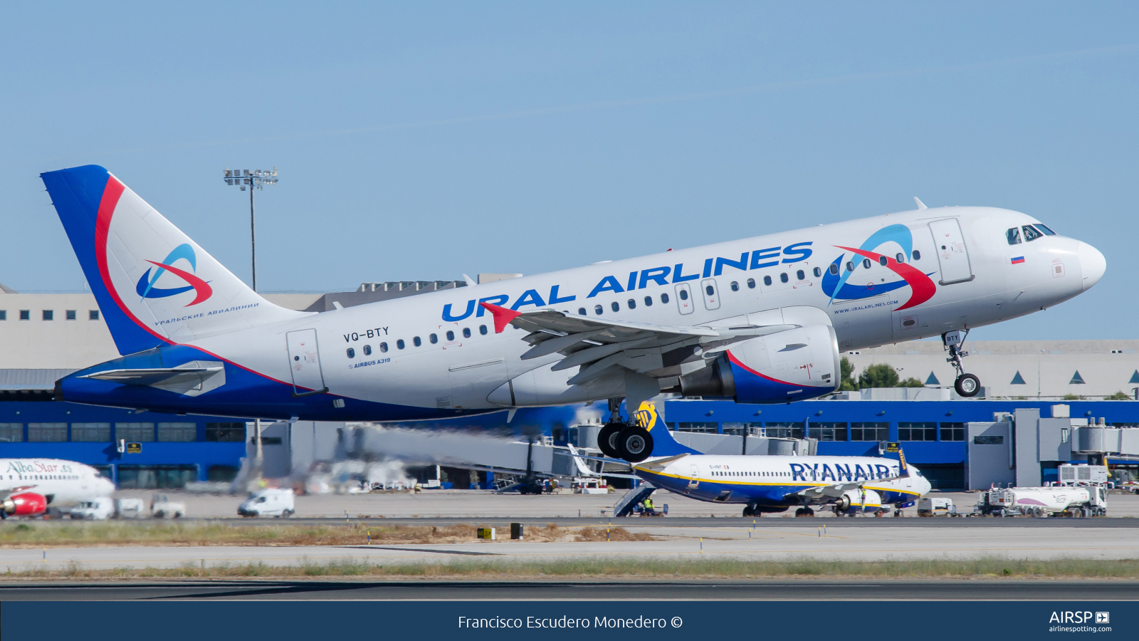 Ural Airlines  Airbus A319  VQ-BTY