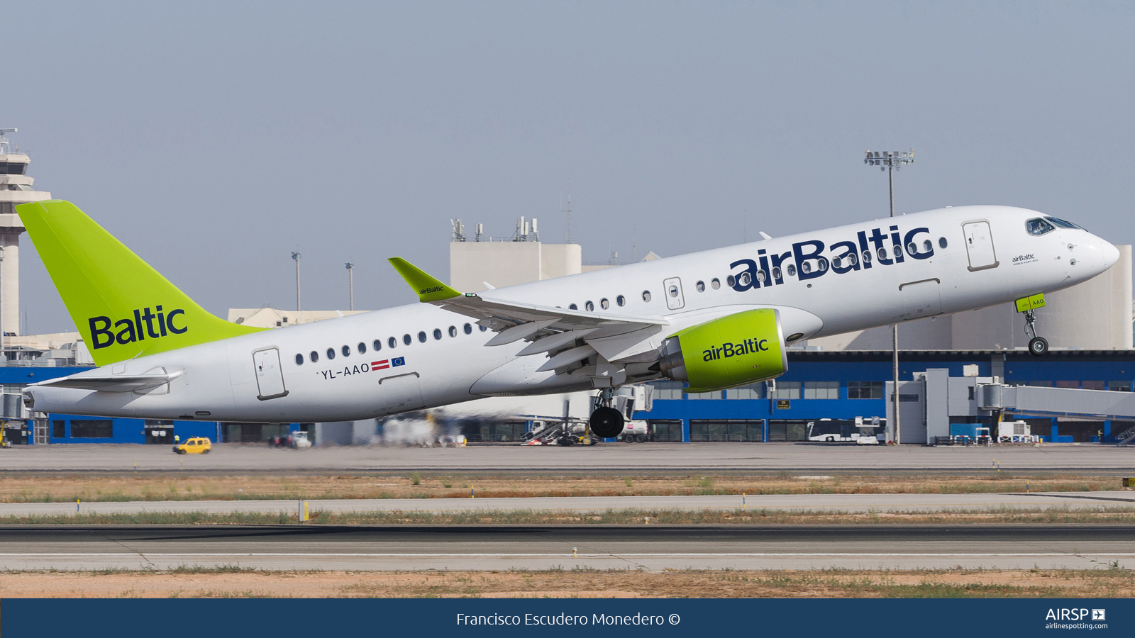 Air Baltic  Airbus A220-300  YL-AAO