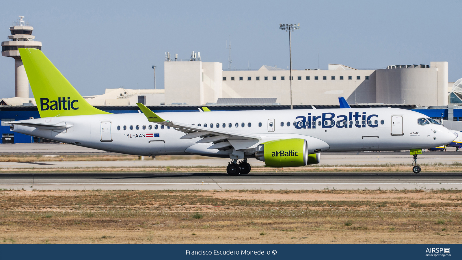 Air Baltic  Airbus A220-300  YL-AAS