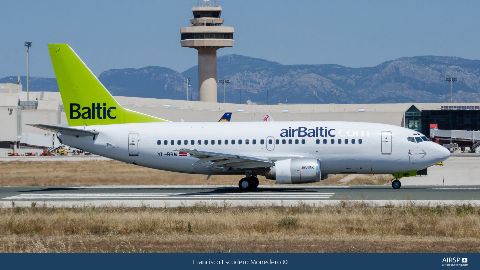 Air Baltic  Boeing 737-500  YL-BBM