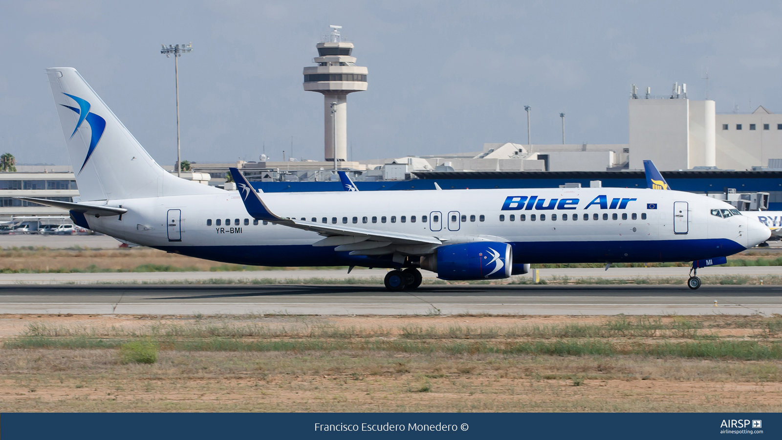 Blue Air  Boeing 737-800  YR-BMI