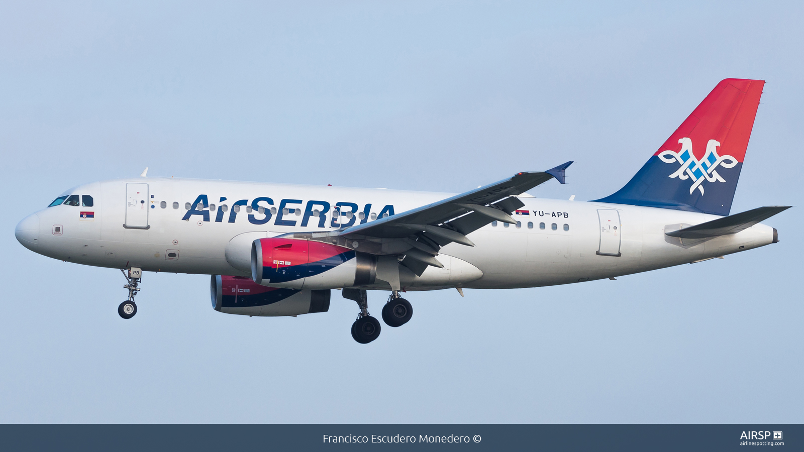 Air Serbia  Airbus A319  YU-APB